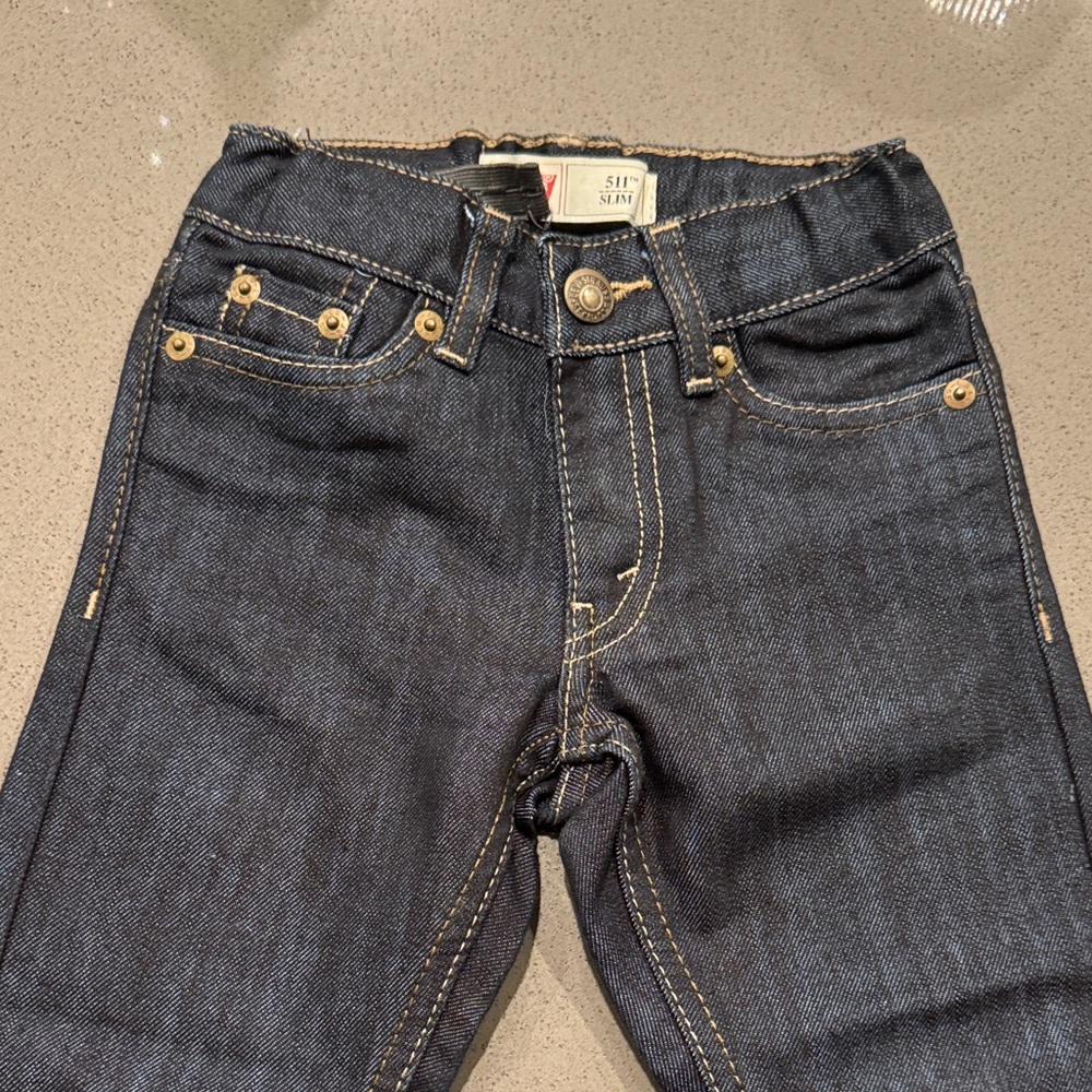 2T toddler Levi’s Dark Blue Slim Jeans